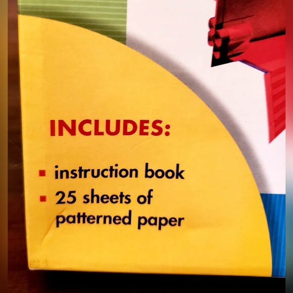 Easy Paper Airplanes by Norman Schmidt from Sterling Innovations - Picture 3 of 4